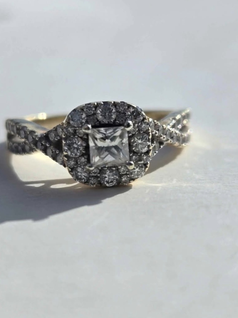 White Gold Princess-Cut Halo Diamond Engagement Ring